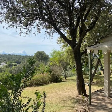 Holiday home La Canope Aubais